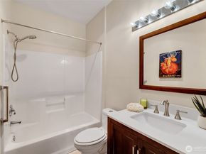 1500 S 18th Street H101, Renton WA 98055