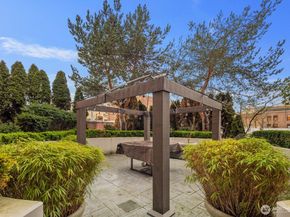 668 S Lane Street 314, Seattle WA 98104