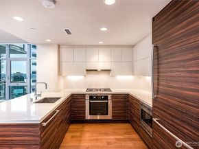 588 Bell Street 2902S, Seattle WA 98121