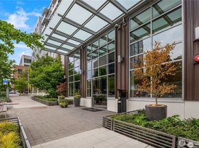 588 Bell Street 2902S, Seattle WA 98121