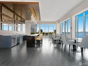 588 Bell Street 2902S, Seattle WA 98121