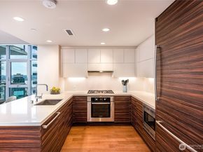 588 Bell Street 2902S, Seattle WA 98121