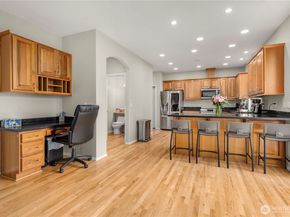 3723 Lincoln Court NE, Renton WA 98056