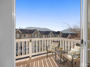 23120 SE Black Nugget Road C1, Issaquah WA 98029