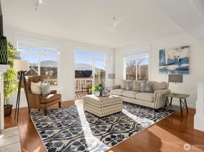 23120 SE Black Nugget Road C1, Issaquah WA 98029