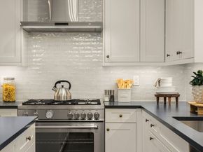 10606 NE 54th Lane, Kirkland WA 98033