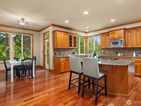 11868 174th Place NE, Redmond WA 98052