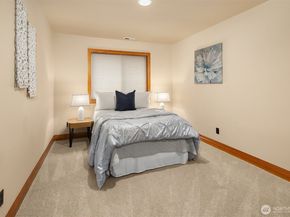 11868 174th Place NE, Redmond WA 98052