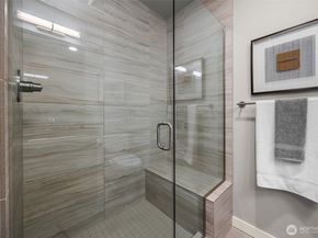 50 Pine Street 302, Edmonds WA 98020