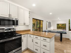 12 18th Avenue A, Kirkland WA 98033