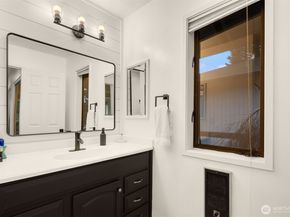 12 18th Avenue A, Kirkland WA 98033