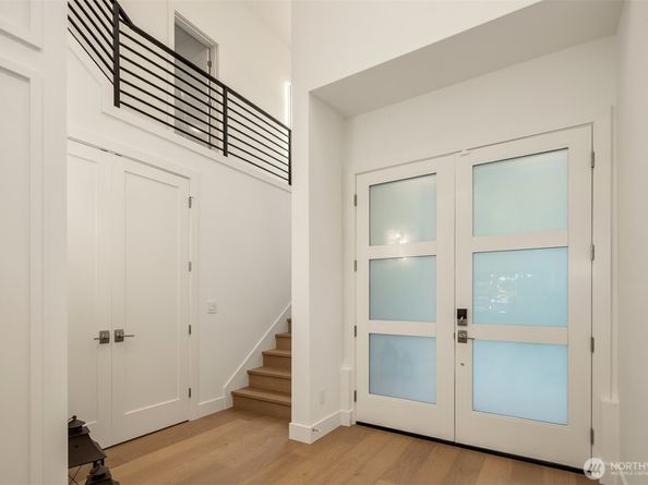 3739 139th Avenue SE, Bellevue WA 98006