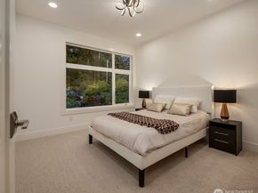 3739 139th Avenue SE, Bellevue WA 98006