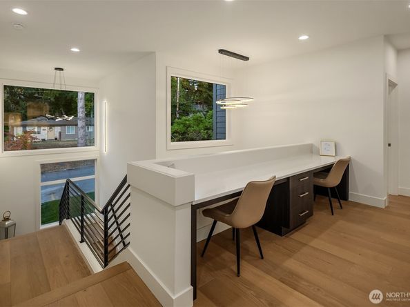 3739 139th Avenue SE, Bellevue WA 98006