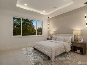 3739 139th Avenue SE, Bellevue WA 98006