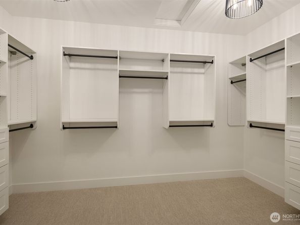 3739 139th Avenue SE, Bellevue WA 98006