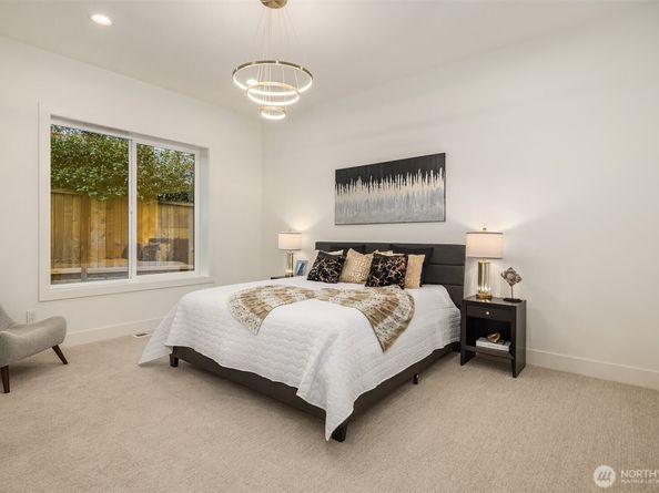 3739 139th Avenue SE, Bellevue WA 98006