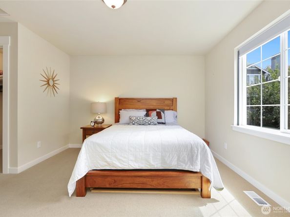315 4th Avenue S, Kirkland WA 98033