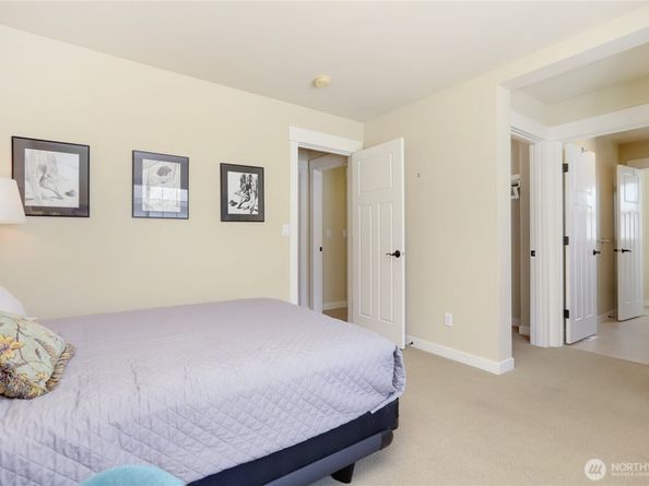 315 4th Avenue S, Kirkland WA 98033