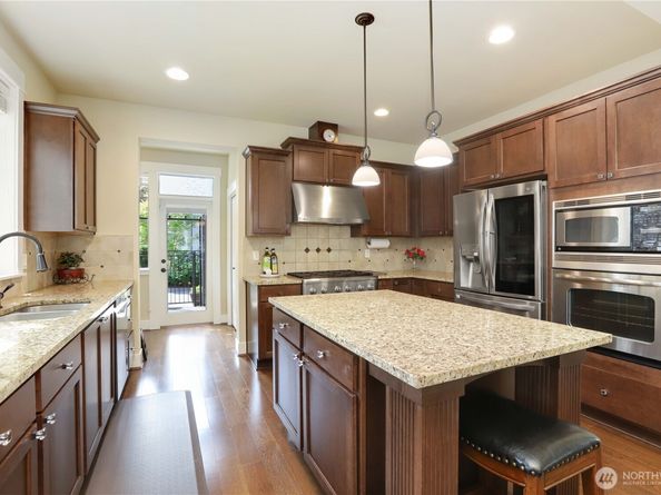 315 4th Avenue S, Kirkland WA 98033