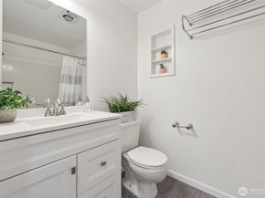 1115 16th Avenue 3, Seattle WA 98122