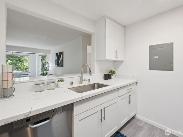 1115 16th Avenue 3, Seattle WA 98122