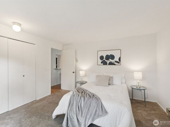 1115 16th Avenue 3, Seattle WA 98122