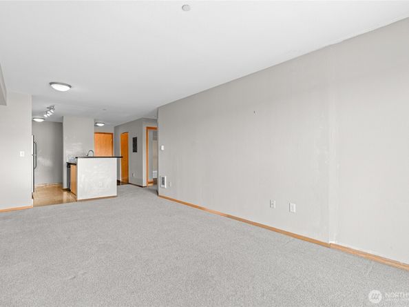 412 11th Avenue 408, Seattle WA 98122
