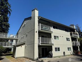 5822 200th Street SW D, Lynnwood WA 98036