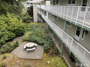 5822 200th Street SW D, Lynnwood WA 98036