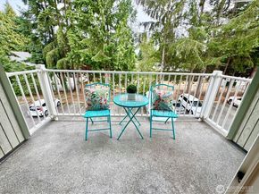5822 200th Street SW D, Lynnwood WA 98036
