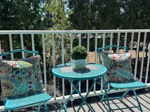 5822 200th Street SW D, Lynnwood WA 98036