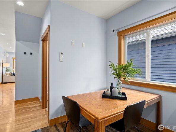 713 28th Avenue S, Seattle WA 98144