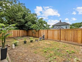 713 28th Avenue S, Seattle WA 98144