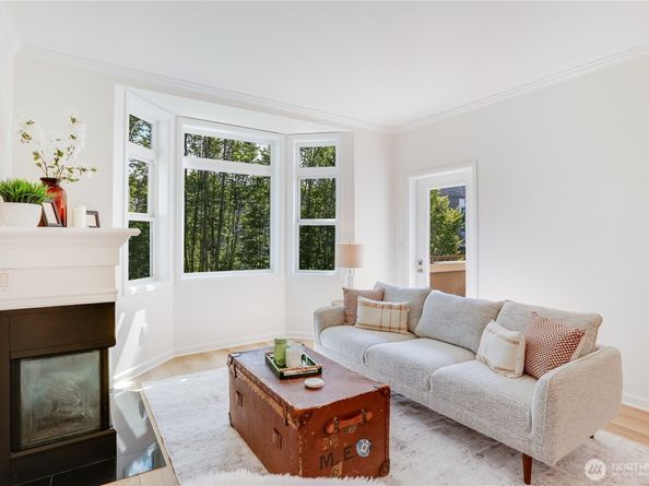 122 State Street S 310E, Kirkland WA 98033