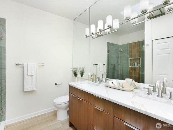 122 State Street S 310E, Kirkland WA 98033