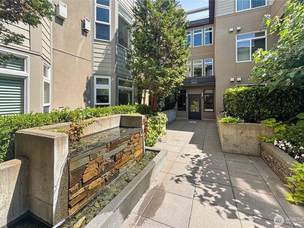 122 State Street S 310E, Kirkland WA 98033
