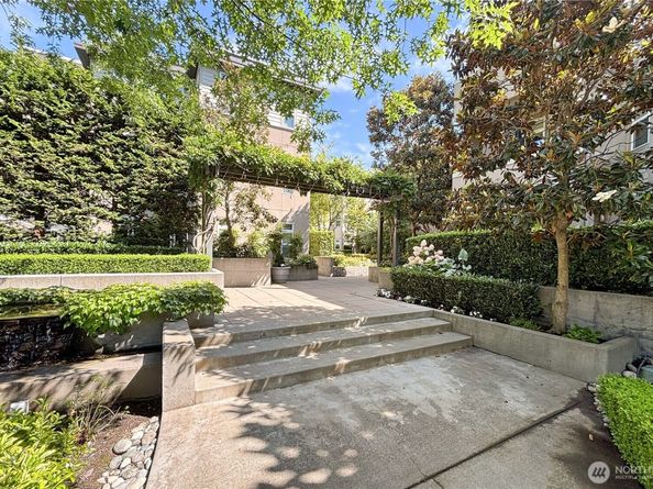 122 State Street S 310E, Kirkland WA 98033