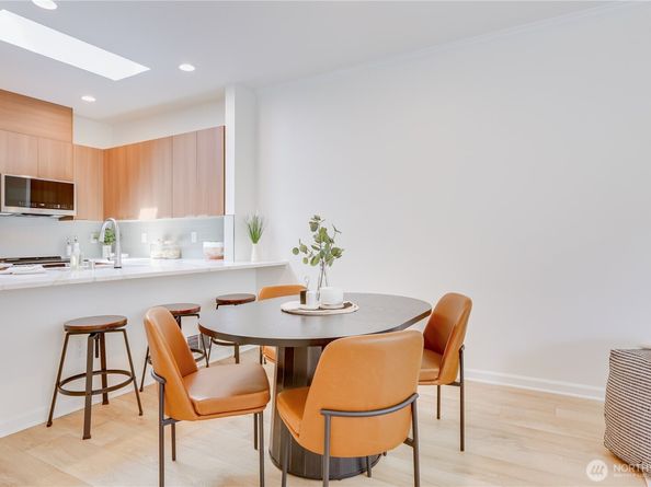 122 State Street S 310E, Kirkland WA 98033