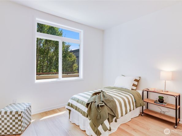 122 State Street S 310E, Kirkland WA 98033
