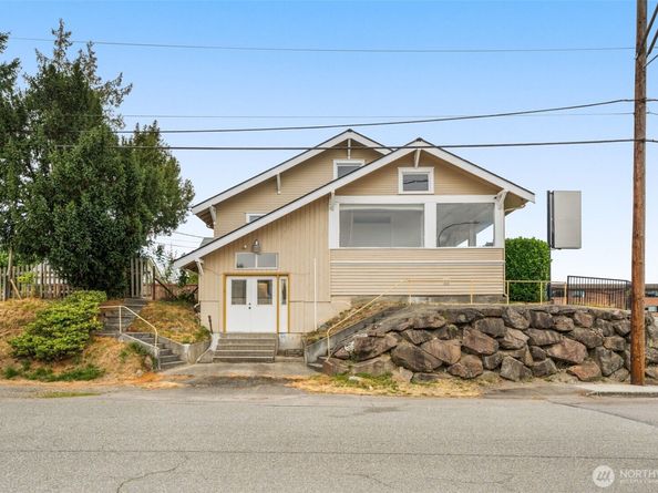 4232 Rucker Avenue, Everett WA 98203
