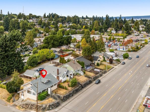 4232 Rucker Avenue, Everett WA 98203