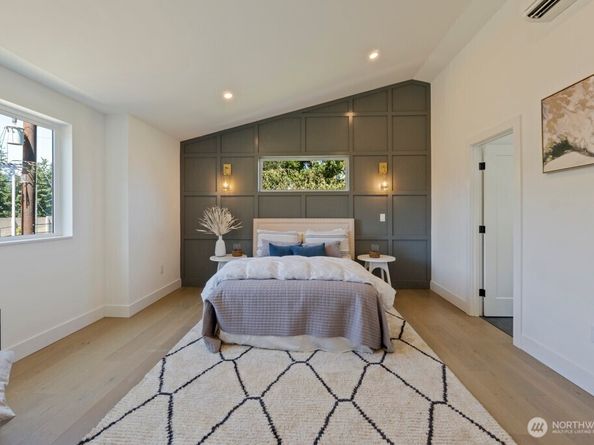 12048 5th Avenue NE, Seattle WA 98125