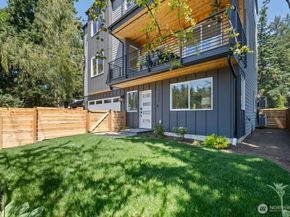 12048 5th Avenue NE, Seattle WA 98125