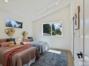 12048 5th Avenue NE, Seattle WA 98125
