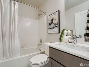 1807 SW 96th Lane, Seattle WA 98106
