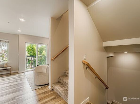 1807 SW 96th Lane, Seattle WA 98106