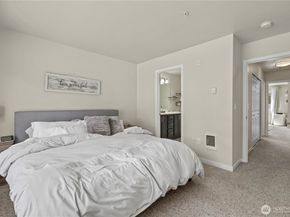 1900 Weaver Road L102, Snohomish WA 98290