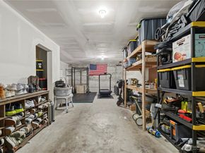 1900 Weaver Road L102, Snohomish WA 98290