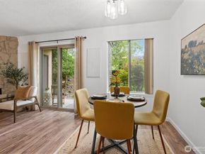 12515 NE 145th Place D121, Kirkland WA 98034